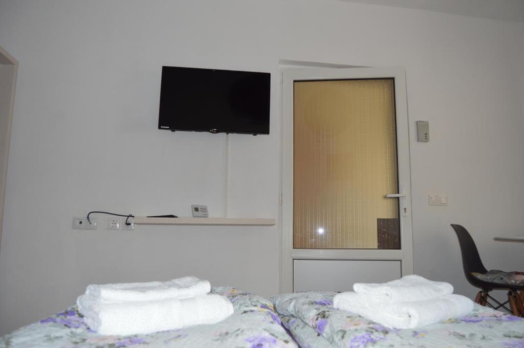 Apartamento Apartament Ultracentral Sibiu Exterior foto